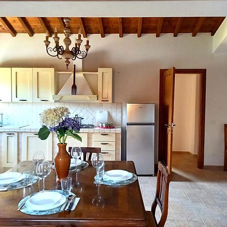 Podere La Querciola グアルディスタッロ エクステリア 写真