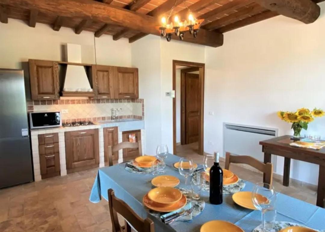 Podere La Querciola グアルディスタッロ エクステリア 写真
