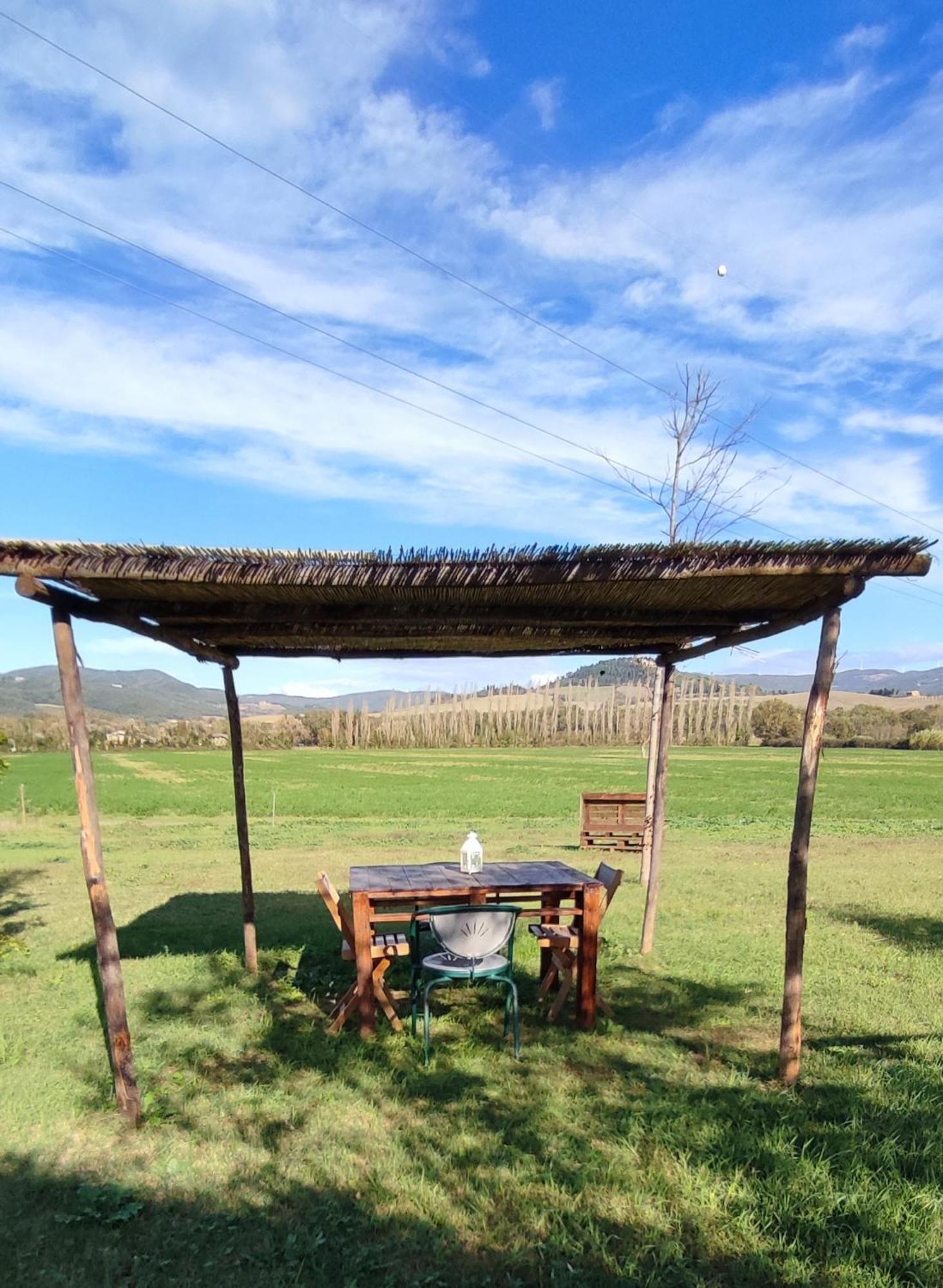 Podere La Querciola グアルディスタッロ エクステリア 写真