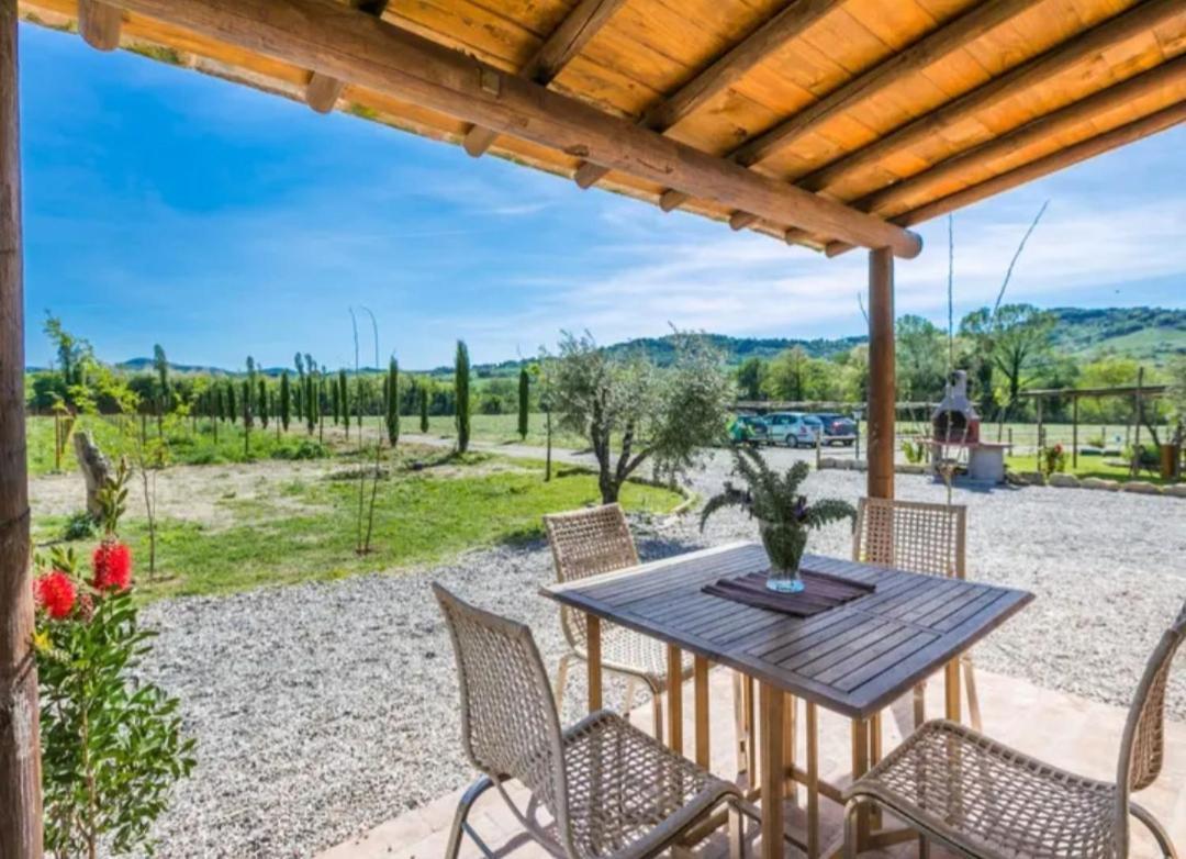 Podere La Querciola グアルディスタッロ エクステリア 写真